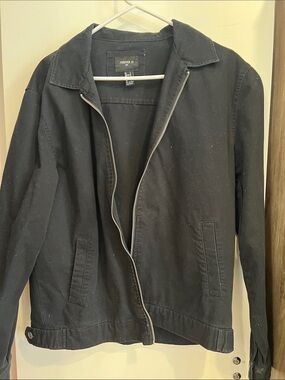 Forever 21 Men's Black Lightweight Zip Jacket